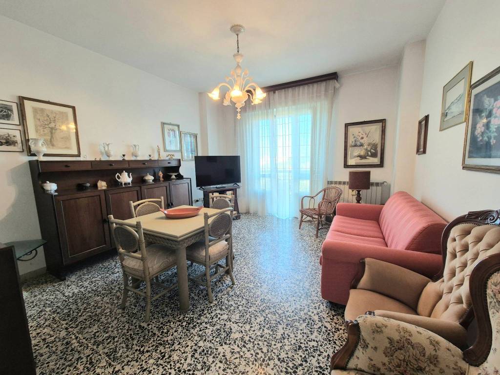 Appartamento a San vincenzo in Via Lucca - Foto 2