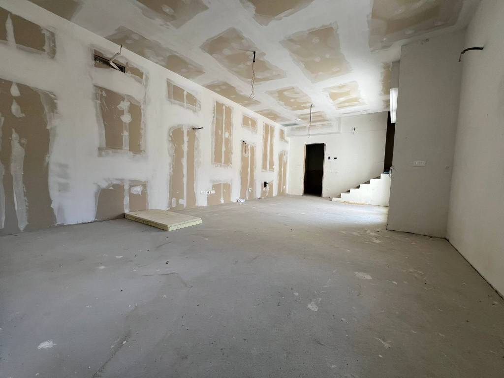 Appartamento a Seregno in Via Amatore Sciesa - Foto 3