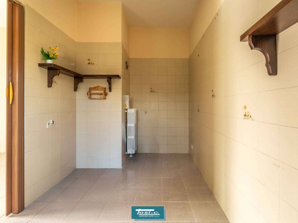 Appartamento a Borgomanero in Via Panighini - Foto 2