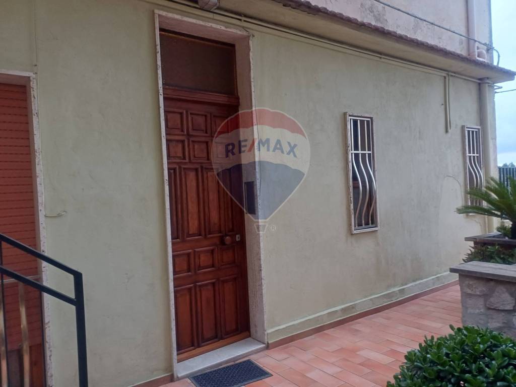 Casa indipendente a Chiaramonte gulfi in C/so J.F. Kennedy, 230 - Foto 2