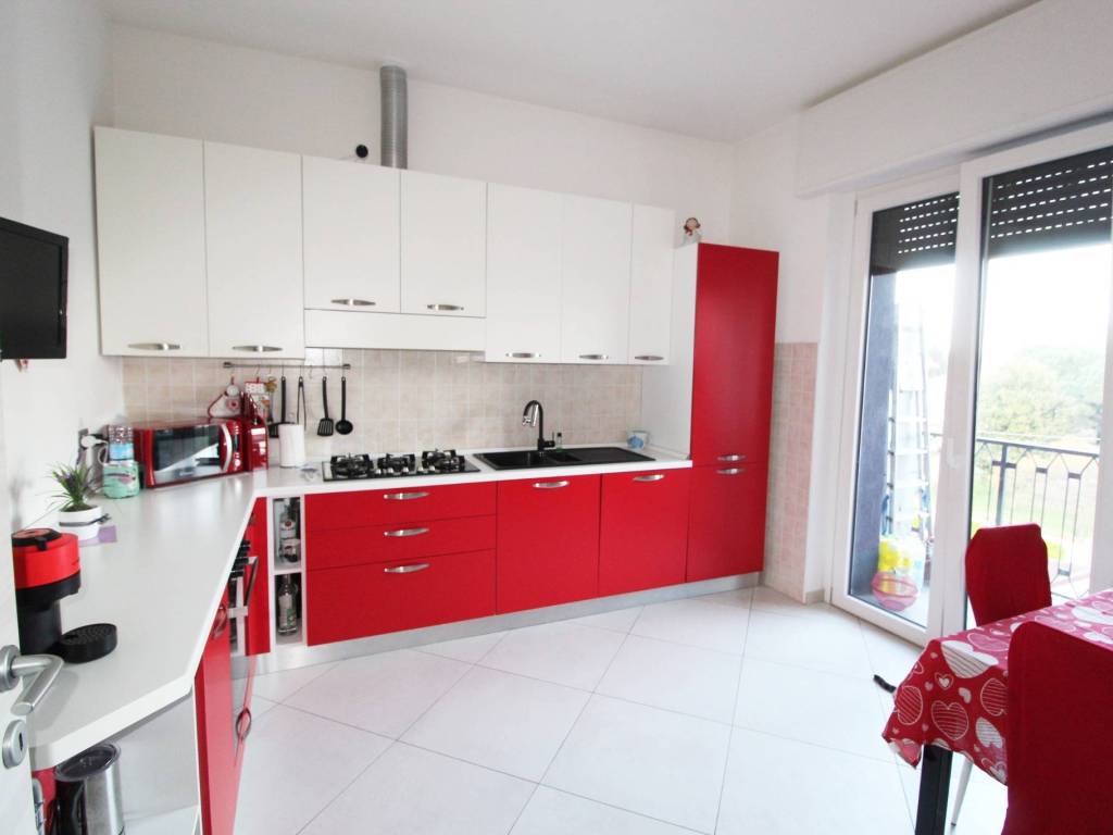 Appartamento a Gorla minore in Via Roma, 11 - Foto 5