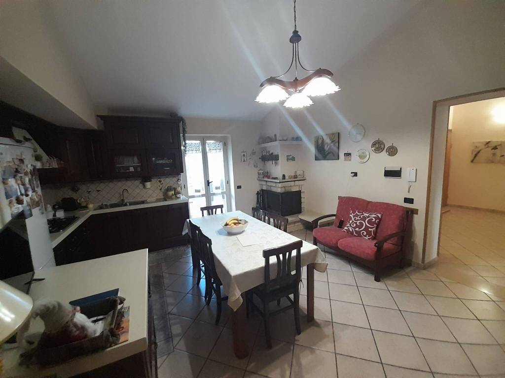 Villa a Airola in Strada Comunale Trivolati - Foto 3