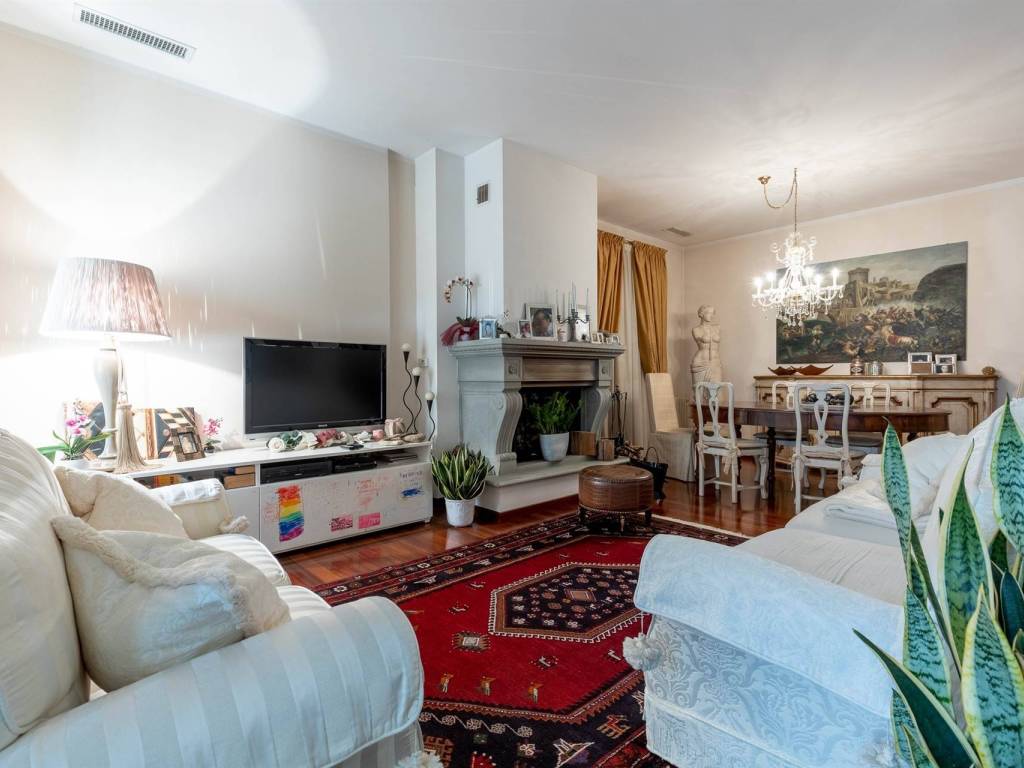 Villa a Pontedera in Via Fratelli Rosselli - Foto 5