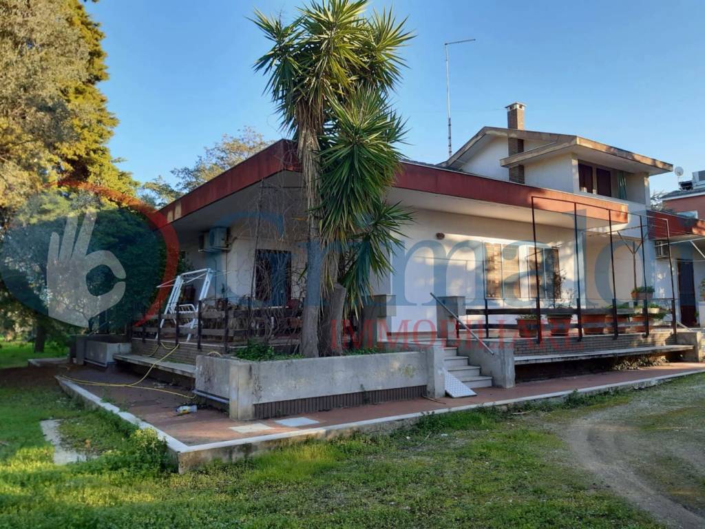 Villa a Molfetta in Via Beniamino Finocchiaro, 19 - Foto 2