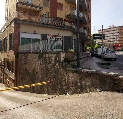 Box / garage a Avellino in Via Tagliamento 155 - Foto 2