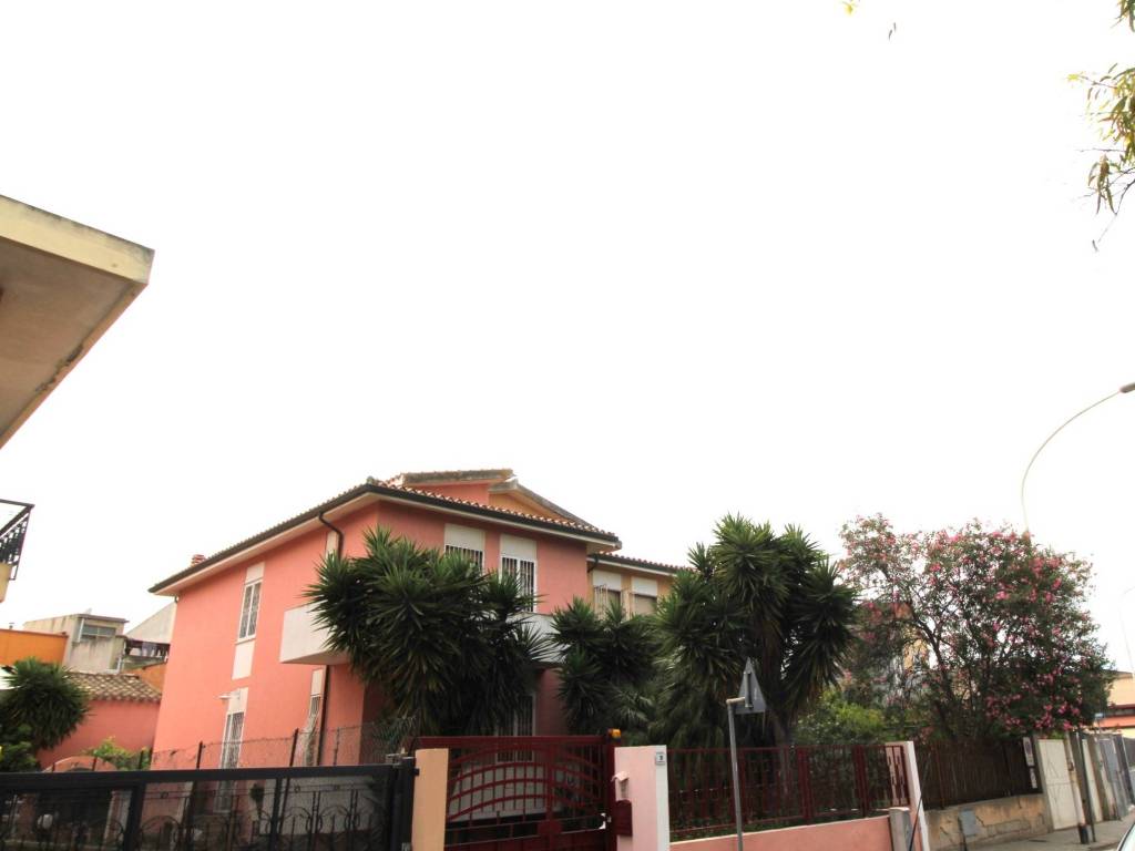 Villa a Cagliari in Via della Resistenza - Foto 3