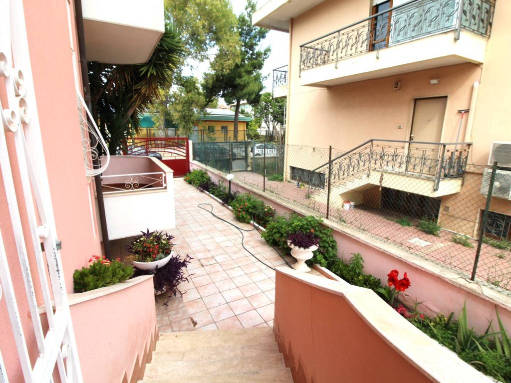 Villa a Cagliari in Via della Resistenza - Foto 4