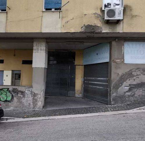 Box / garage a Avellino in Via San Leonardo - Foto 3