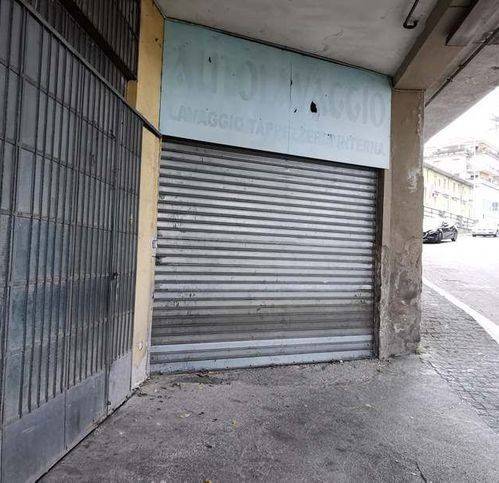 Box / garage a Avellino in Via San Leonardo - Foto 4