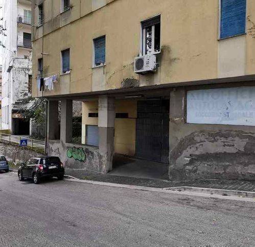 Box / garage a Avellino in Via San Leonardo - Foto 5