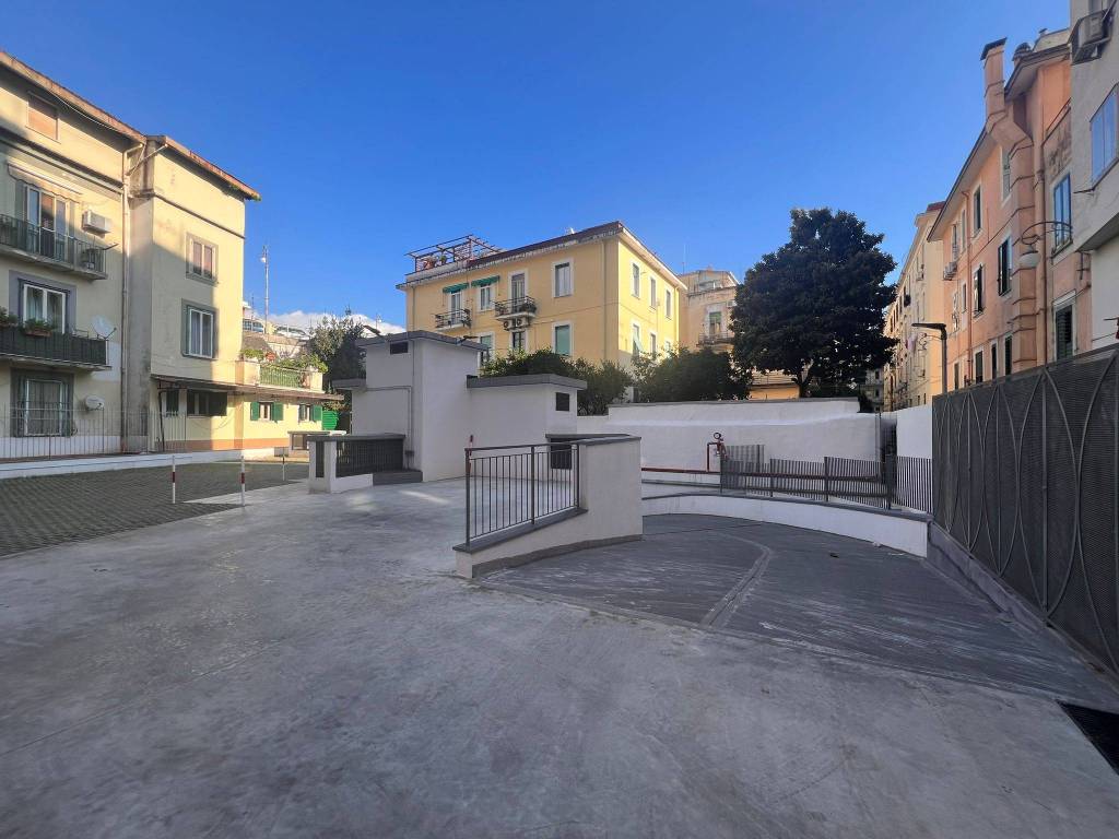 Box / garage a Salerno in Via Arce - Foto 2