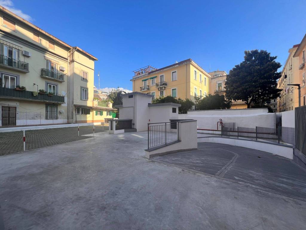Box / garage a Salerno in Via Arce - Foto 4