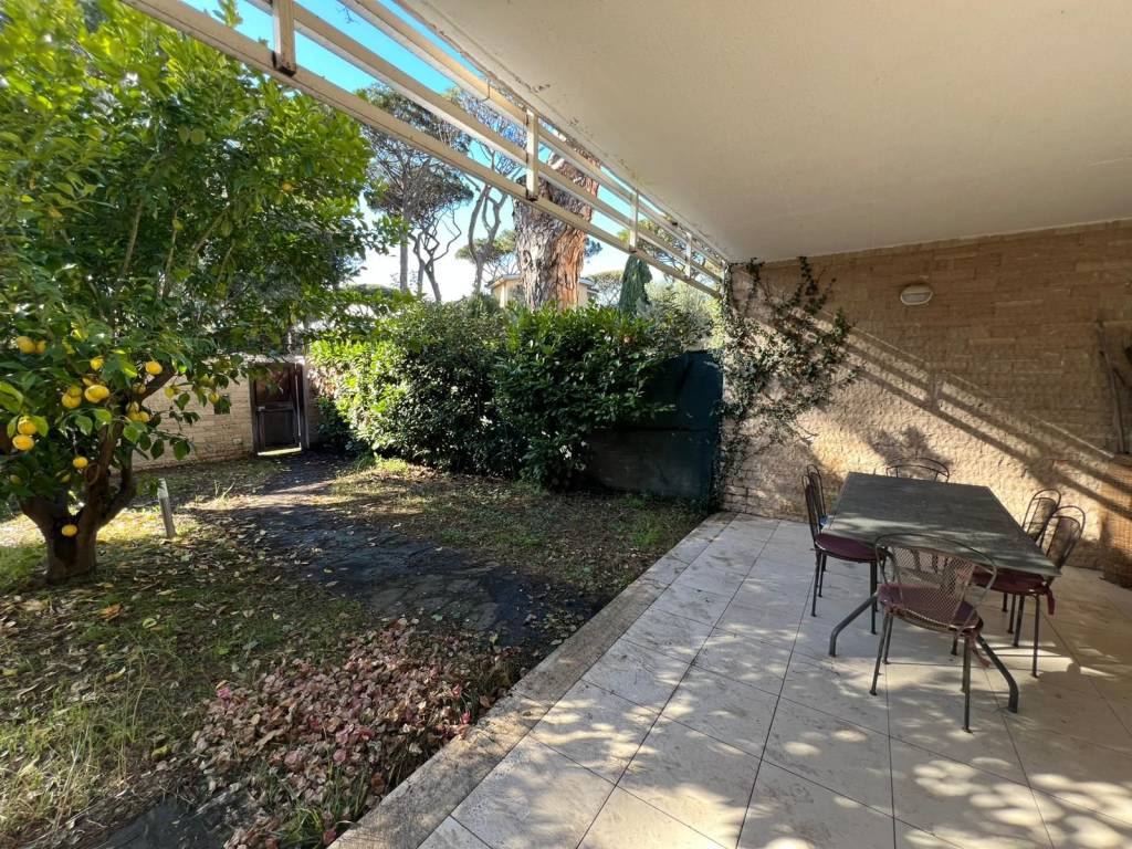 Villetta a schiera a Fiumicino in Via Volosca - Foto 4