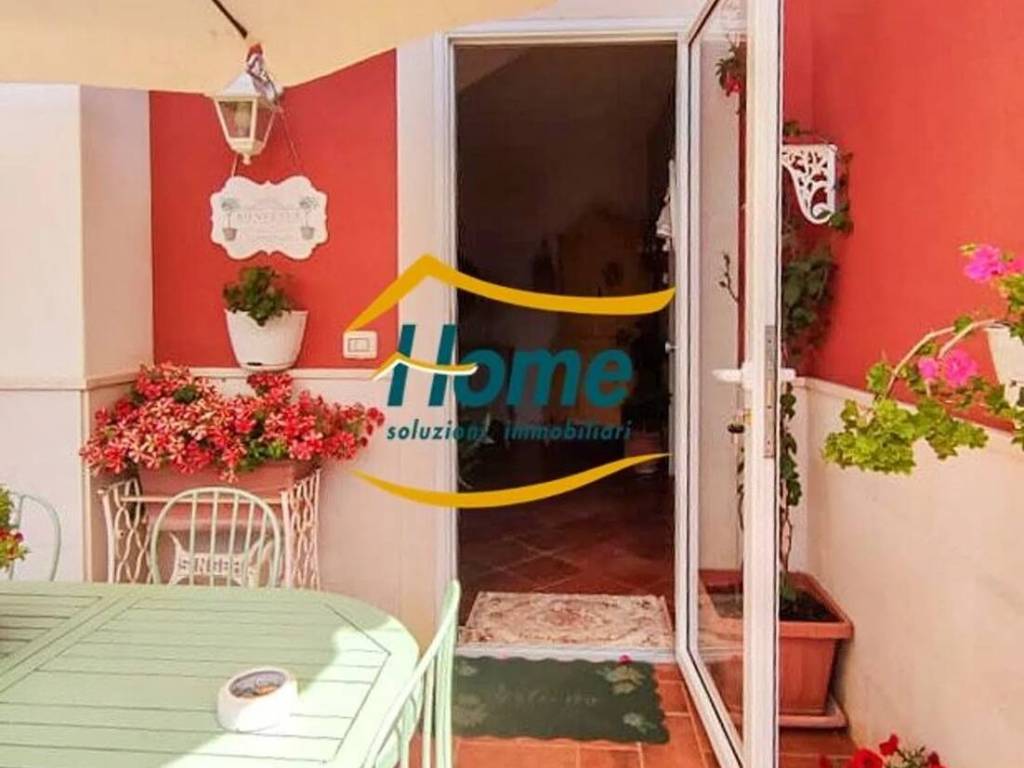 Villa a Gioia del colle in Strada Vicinale Petterrina S.N.C. - Foto 2