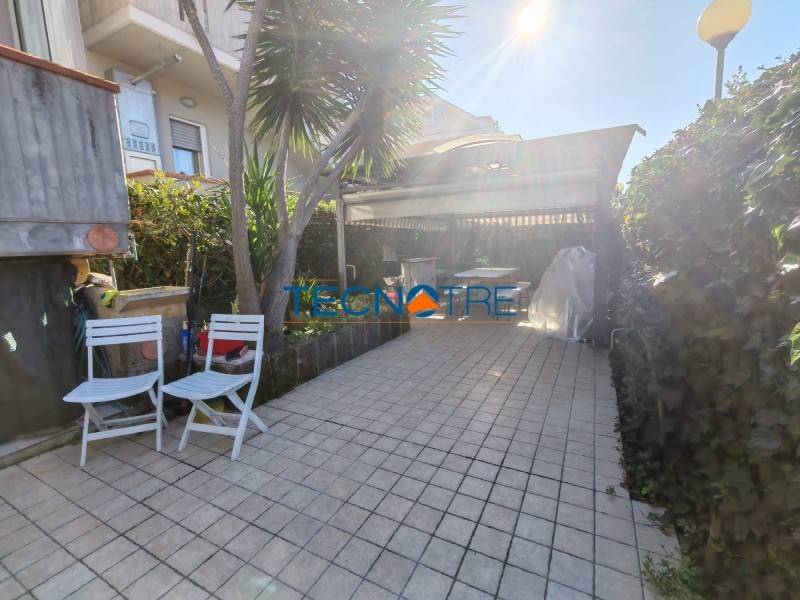 Villa a Spinetoli in Via Giovanni Verga, 49 - Foto 4