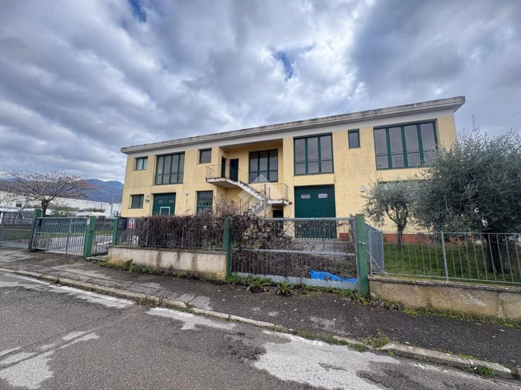 Immobile a Loro ciuffenna in VIA GIORGIO LA PIRA, 2 - Foto 2