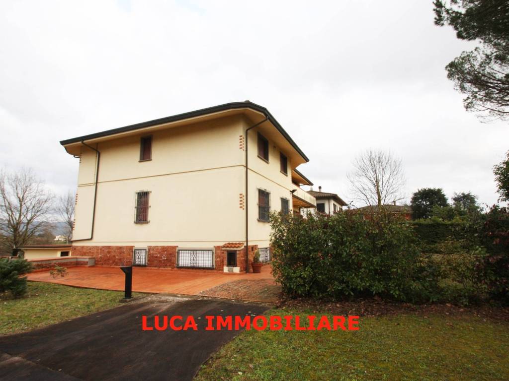 Appartamento a Buggiano in Via Terra Rossa Fonda, 45 - Foto 2
