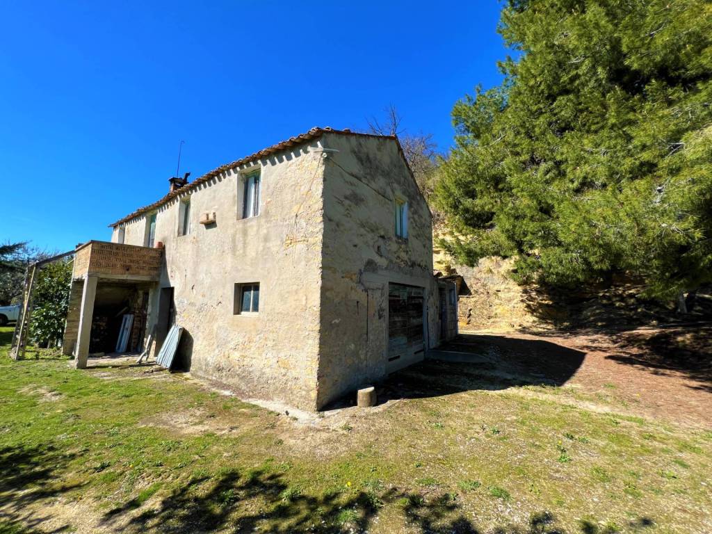 Casa indipendente a Montefiore dell'aso in Via Trieste - Foto 2