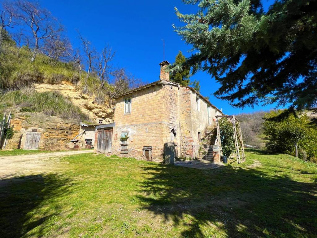 Casa indipendente a Montefiore dell'aso in Via Trieste - Foto 5