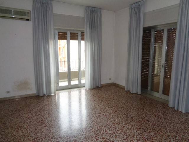 Appartamento a Caltanissetta in Viale Sicilia, 31 - Foto 5