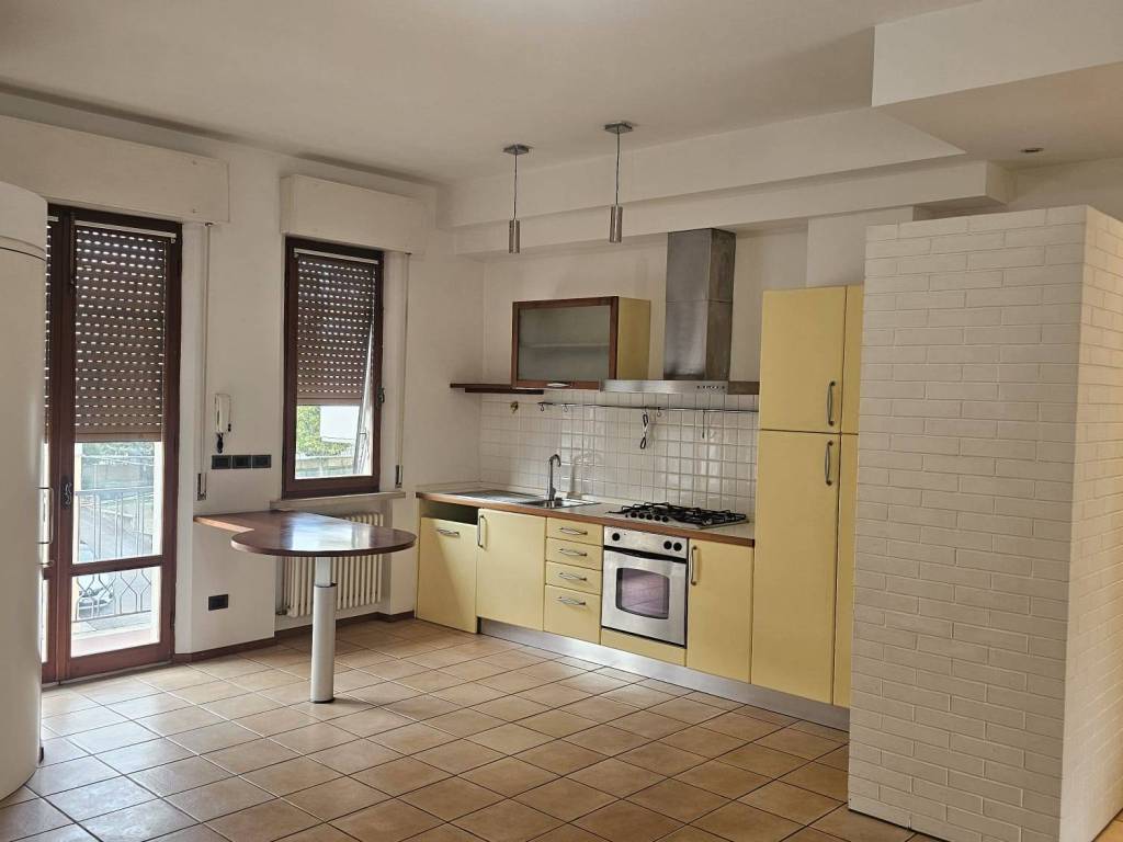 Appartamento a Jesi in Viale Giuseppe Verdi - Foto 2