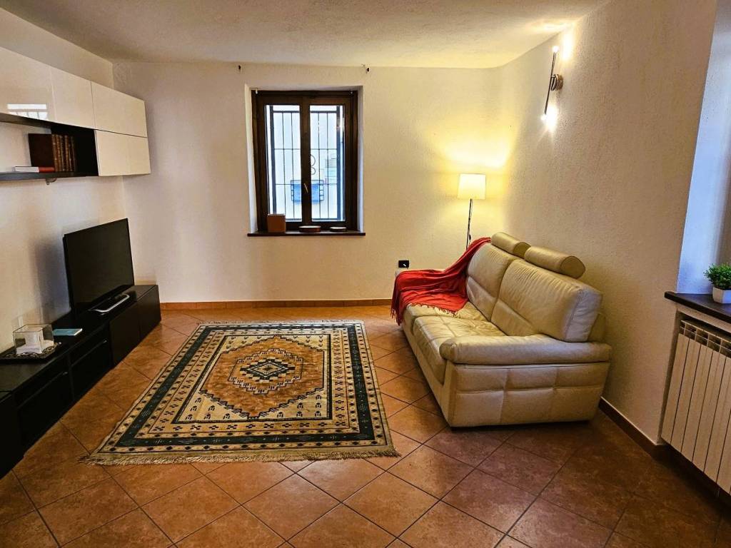 Casa indipendente a Malnate in Via Giuseppe Garibaldi, 5 - Foto 2