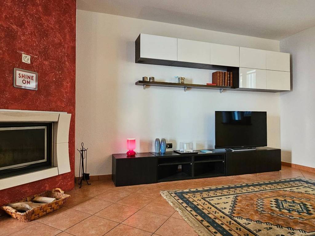 Casa indipendente a Malnate in Via Giuseppe Garibaldi, 5 - Foto 3