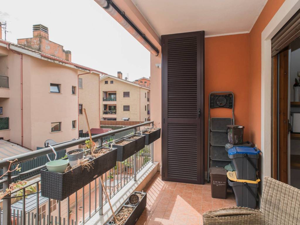 Appartamento a Fiumicino in Via Pierleone Ghezzi - Foto 2