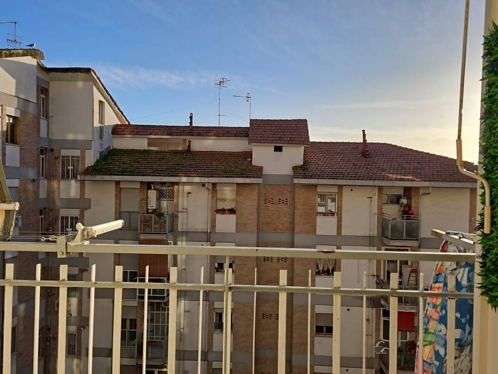 Appartamento a Napoli in Via Michelangelo da Caravaggio, 143 - Foto 2