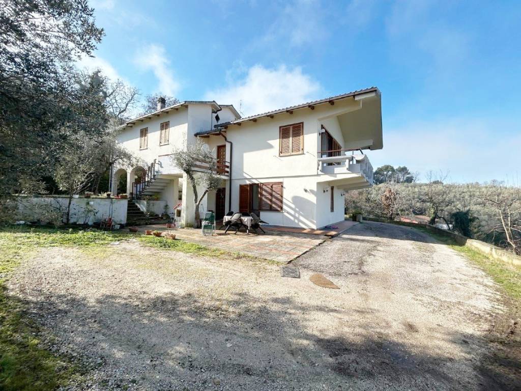 Villa a Terni in Strada delle Querce - Foto 3