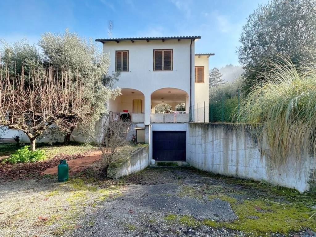 Villa a Terni in Strada delle Querce - Foto 4