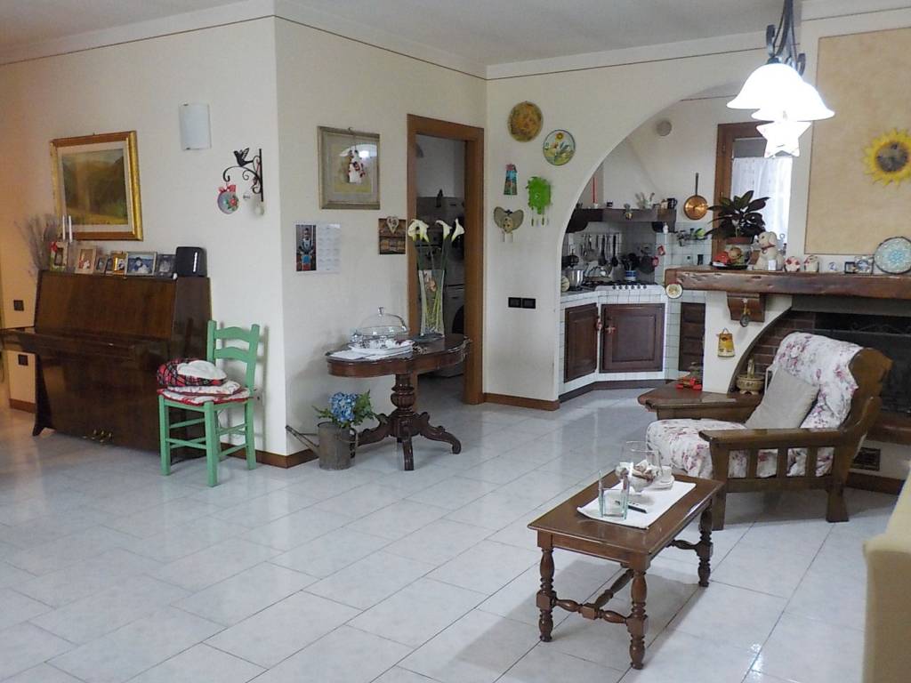 Appartamento a Buggiano in Via Santa Maria - Foto 2