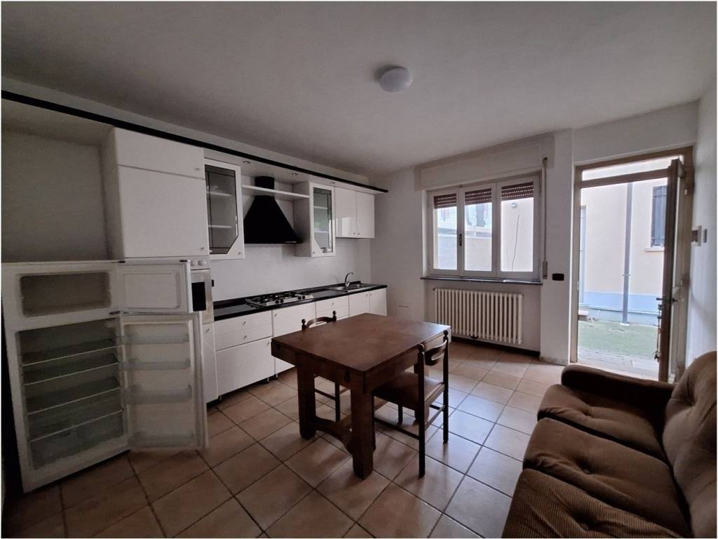 Casa indipendente a Sannazzaro de' burgondi - Foto 5