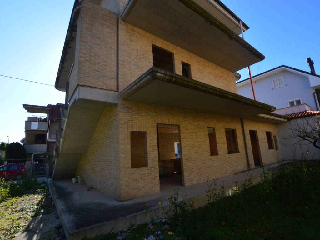 Casa indipendente a San benedetto del tronto in Via Val Sugana - Foto 3