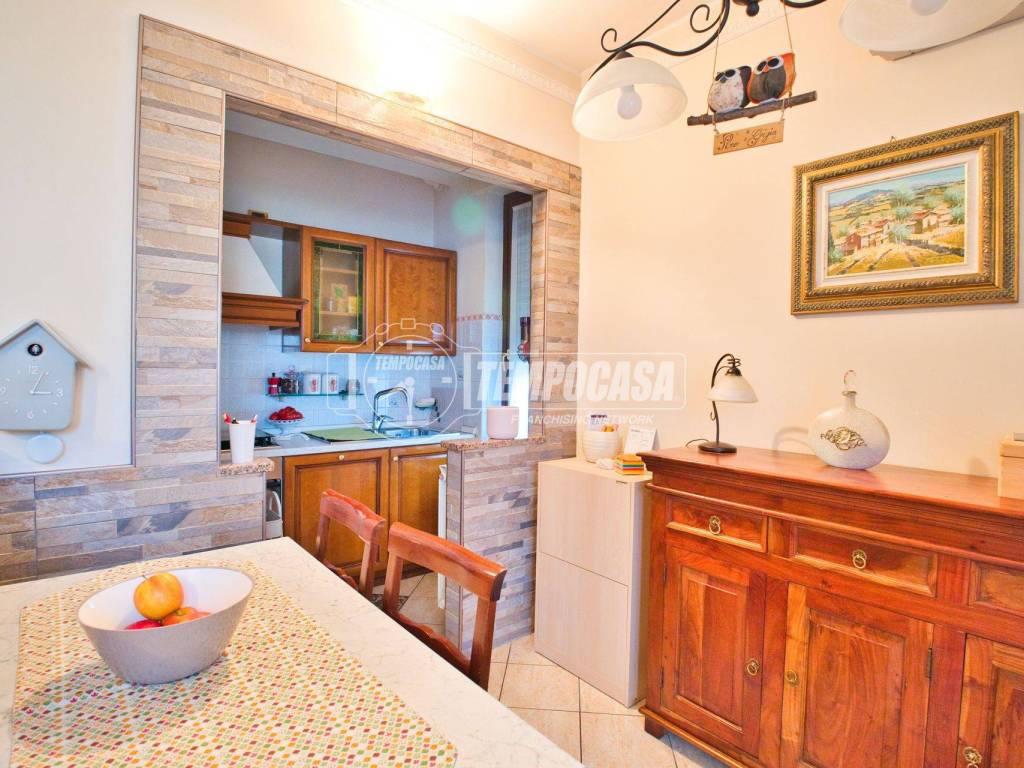 Appartamento a Vercelli in Via Alessandro di Gifflenga - Foto 5