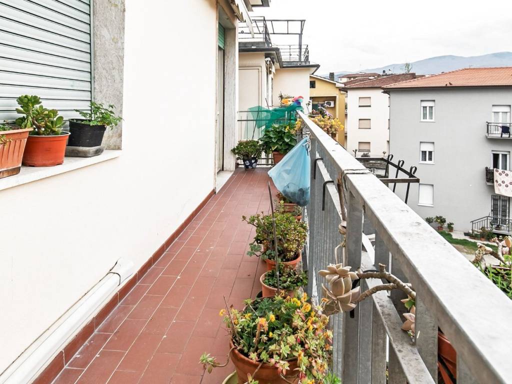 Appartamento a Pistoia in Via Girolamo Savonarola, 10 - Foto 5