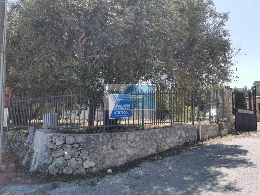 Terreno a Melilli in contrada spalla - Foto 2