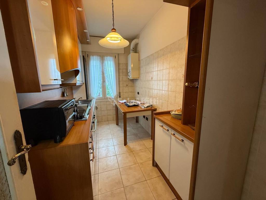 Appartamento a Modena in Via Girolamo Graziani - Foto 3