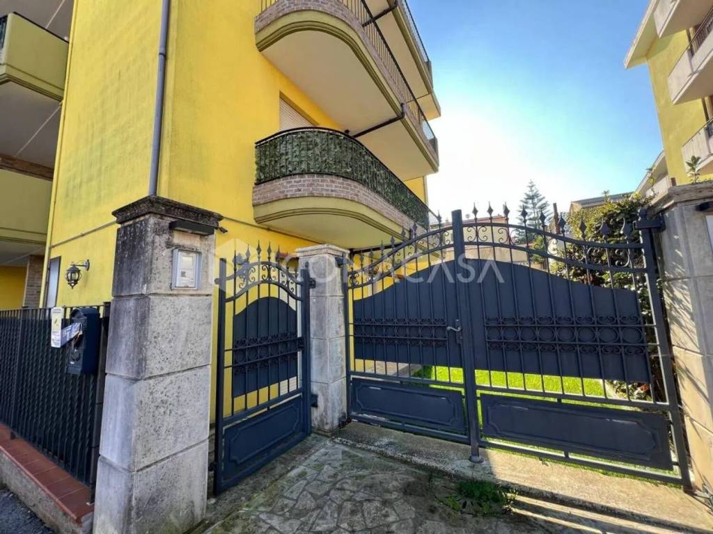 Appartamento a San salvo in Via Grasceta, 38 - Foto 2