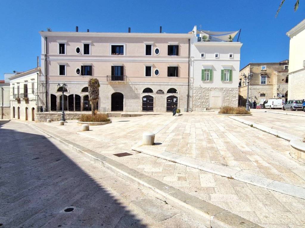 Immobile a Trani in Piazza Sacra Regia Udienza - Foto 2