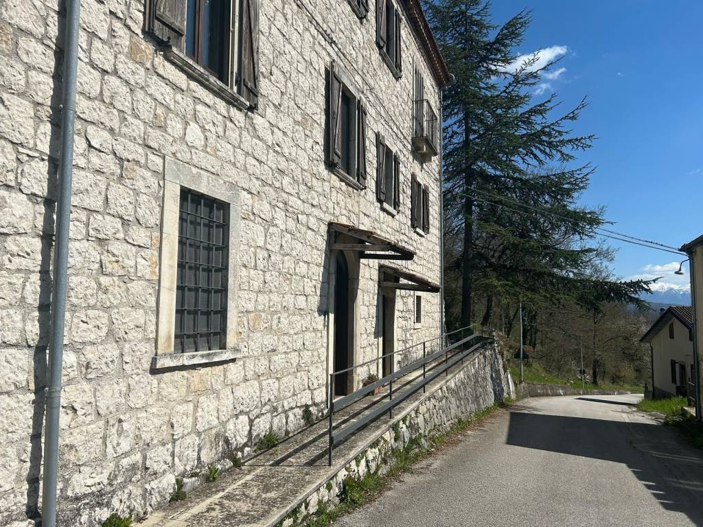 Casa indipendente a Sessano del molise in Via Pescole - Foto 3