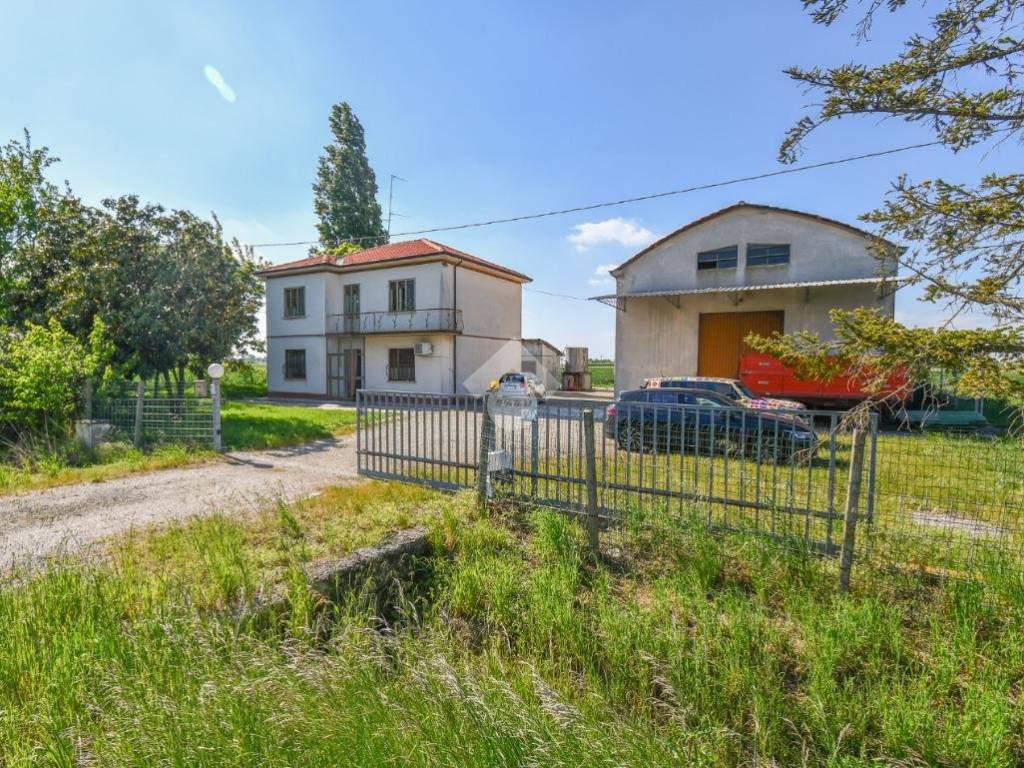 Casa indipendente a Ferrara in Via Masi, 534 - Foto 2