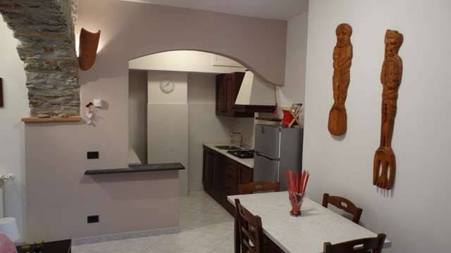 Appartamento a Luni in castagno - Foto 2