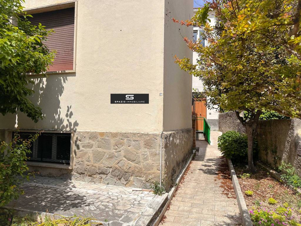 Appartamento a Teramo in Via Armando Diaz, 20 - Foto 4