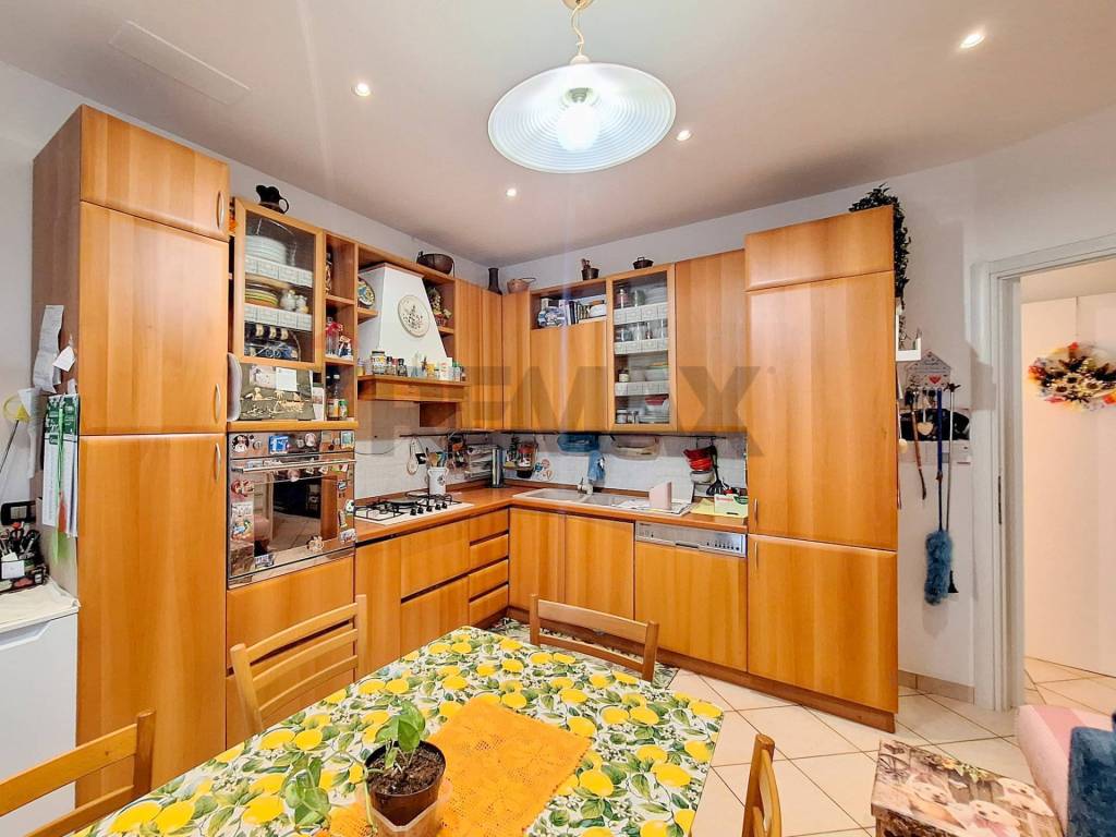 Appartamento a Cairate in Via Carducci, 15 - Foto 3