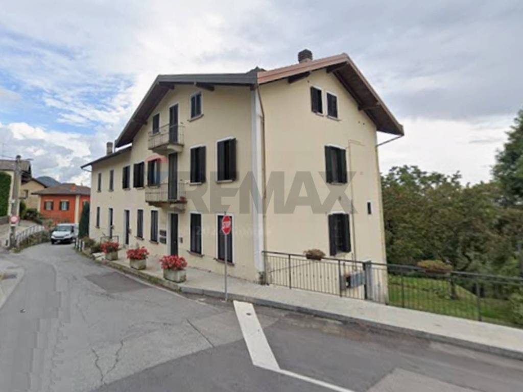 Appartamento a Miazzina in Via Vittorio Emanuele - Foto 2