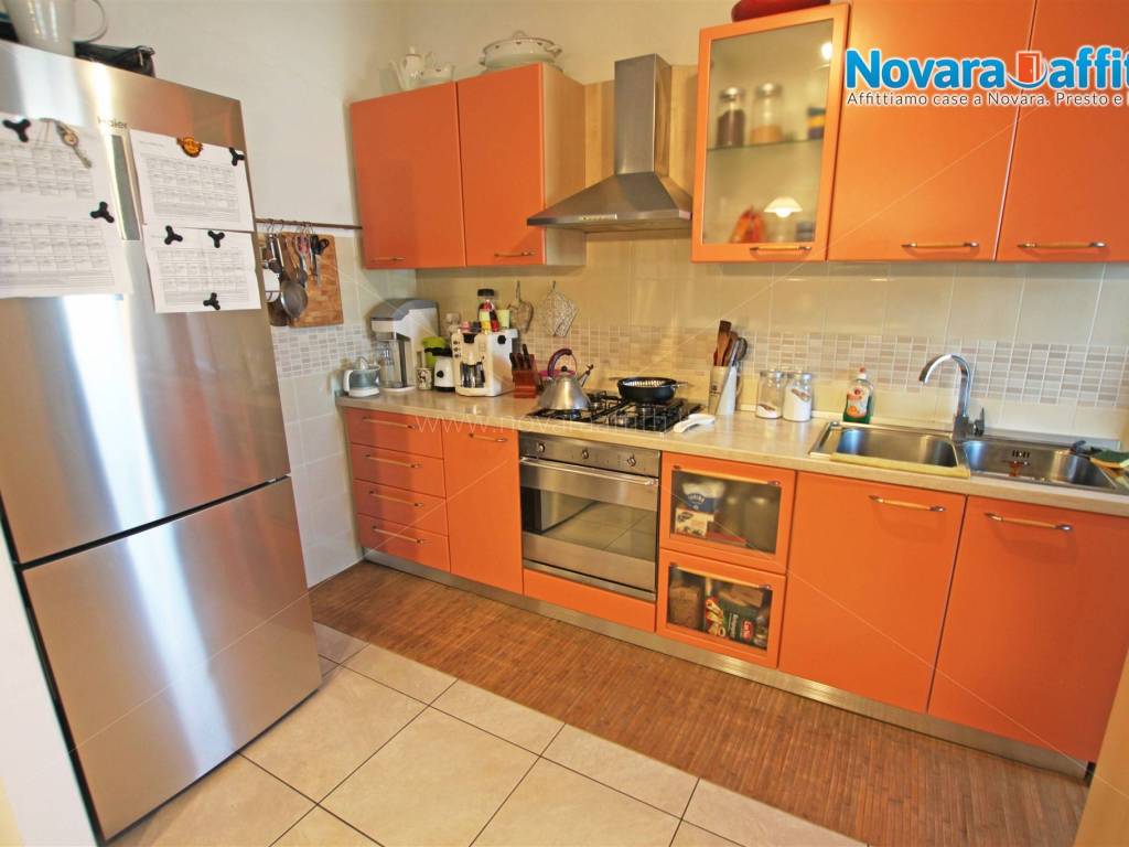Appartamento a Novara in Via Amico Canobio - Foto 5