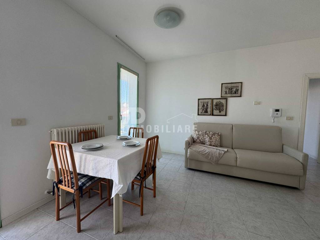 Appartamento a Riccione in Viale Alessandro Volta, 7 - Foto 5