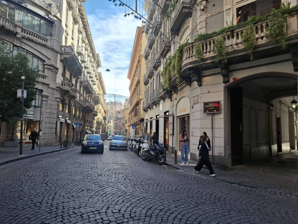 Immobile a Napoli in Via dei Mille - Foto 2