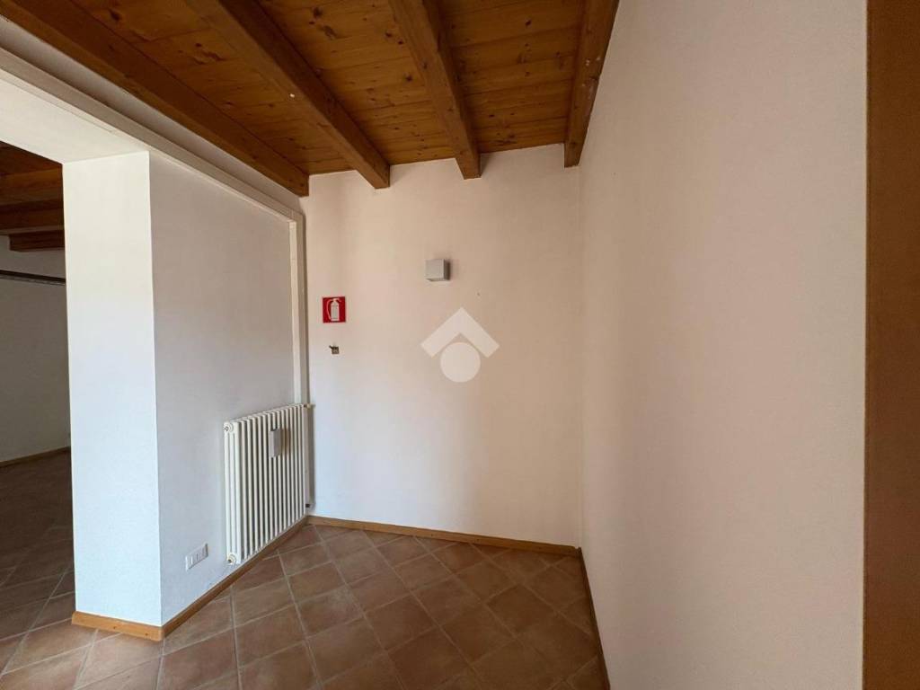 Appartamento a Belluno in VIA LUNGARDO - Foto 2